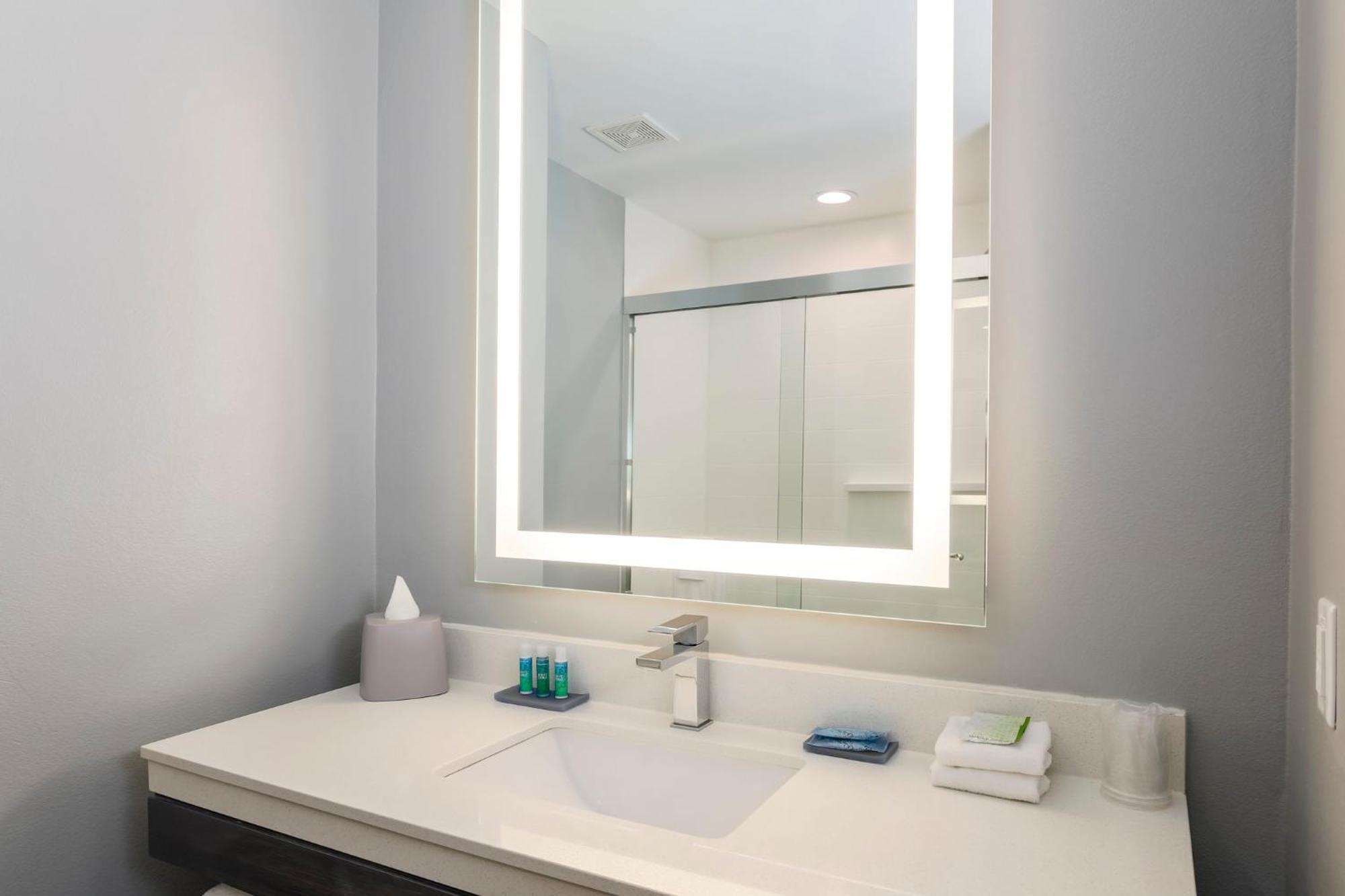 Holiday Inn Express & Suites Houston - Hobby Airport Area By Ihg Zewnętrze zdjęcie